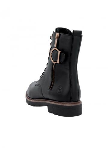 Ботинки на шнуровке