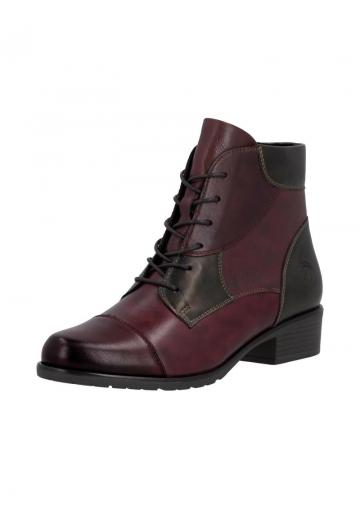 Ботинки на шнуровке