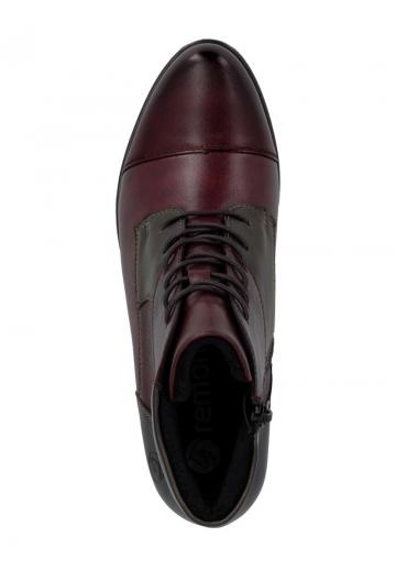 Ботинки на шнуровке