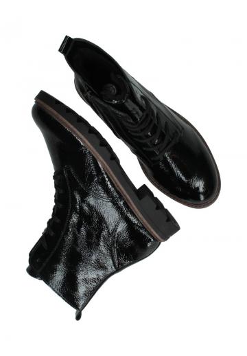 Ботинки на шнуровке