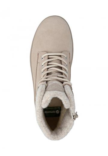 Сапожки на танкетке