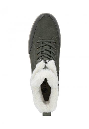 Зимние ботинки