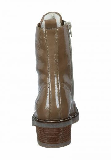 Ботинки на шнуровке