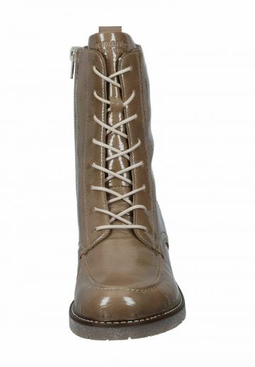 Ботинки на шнуровке