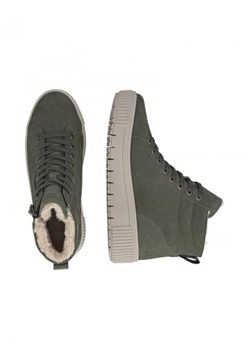 Сапожки на танкетке