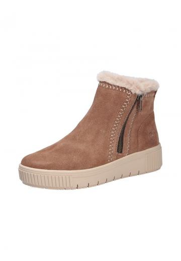 Сапожки на танкетке