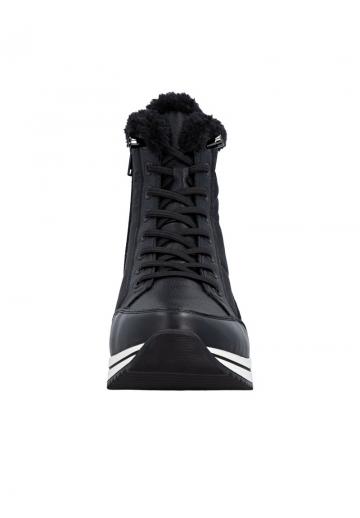 Сапожки на танкетке