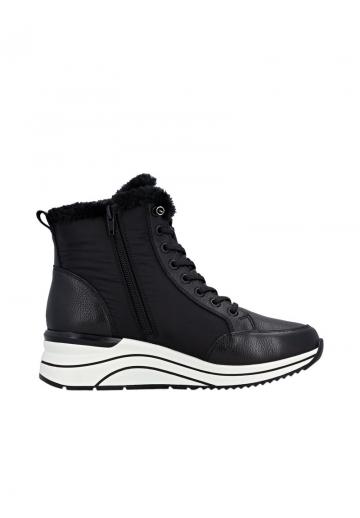 Сапожки на танкетке