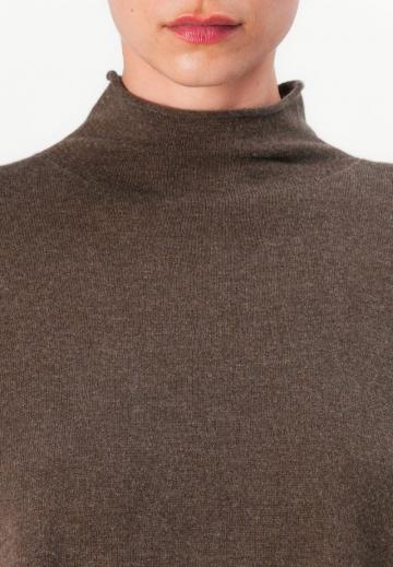 Пуловер с рукавом три четверти