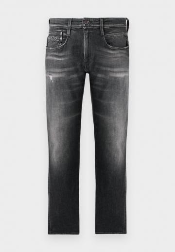 Узкие джинсы