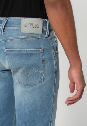 Узкие джинсы