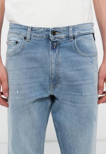 Прямые джинсы