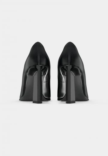 Туфли на высоком каблуке