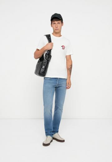 Прямые джинсы