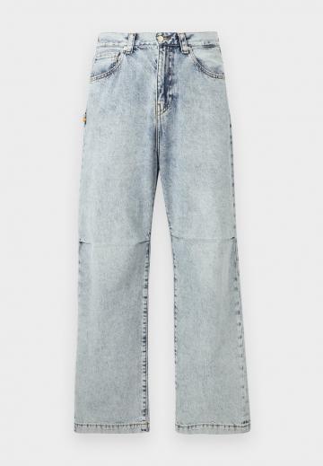 Свободные джинсы