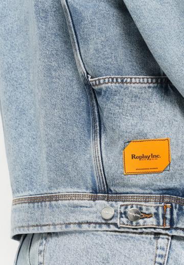 Джинсовая куртка