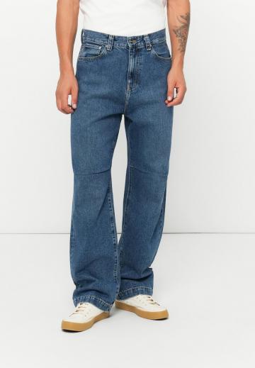 Свободные джинсы