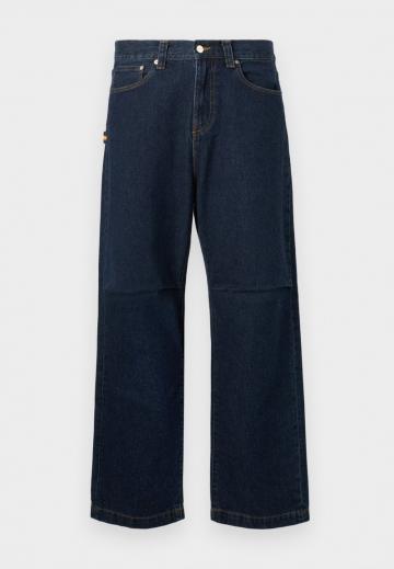 Свободные джинсы