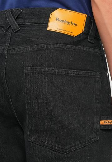 Свободные джинсы