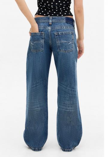 Прямые джинсы