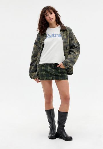 Юбка с накладными карманами