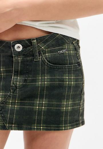 Юбка с накладными карманами