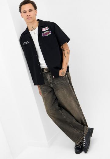 Прямые джинсы