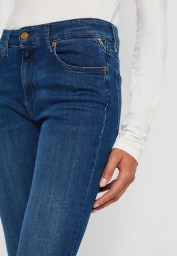 Клешеные джинсы