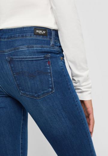 Клешеные джинсы