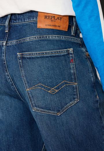 Свободные джинсы