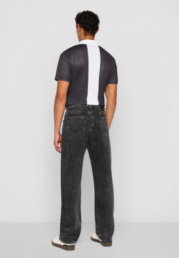 Свободные джинсы