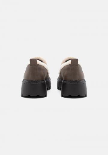 Полуботинки