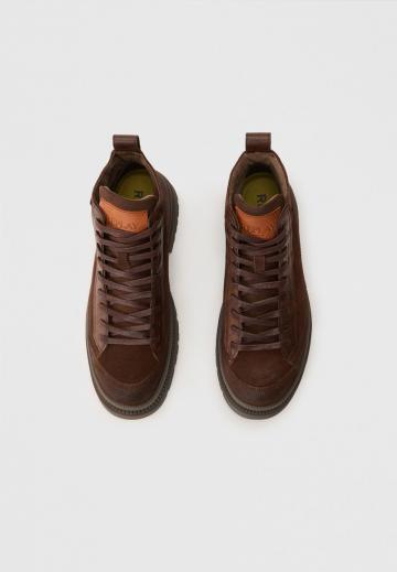 Ботинки на шнуровке