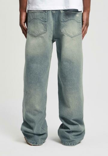 Прямые джинсы
