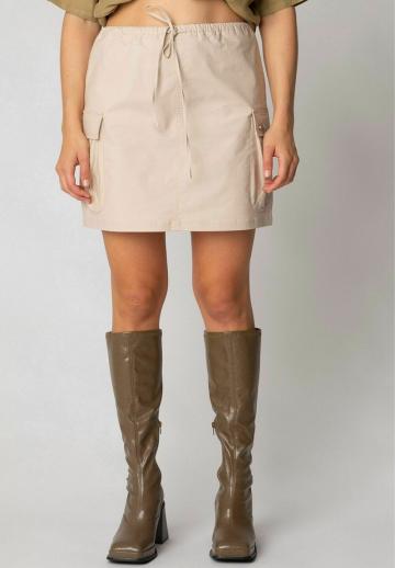 Юбка с накладными карманами