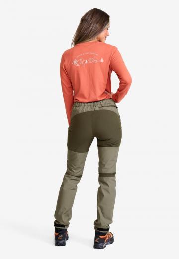 Брюки с накладными карманами