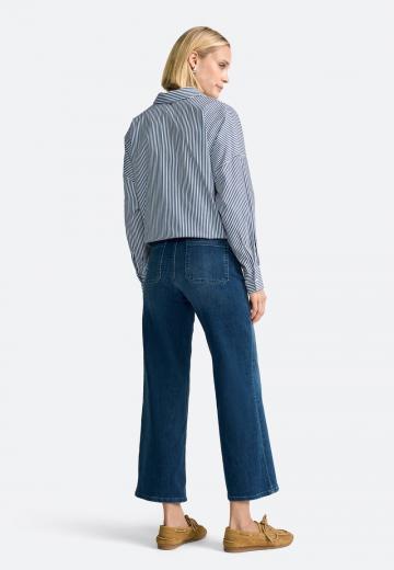 Короткие джинсы