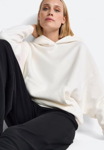 Пуловер с капюшоном