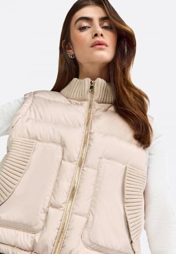 Пуховой жилет