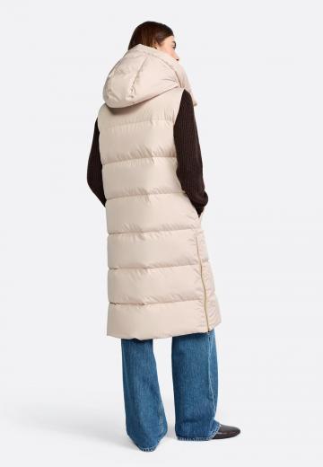 Длинный жилет