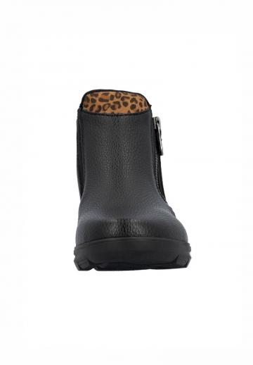 Сапожки на танкетке