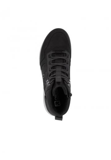 Ботинки на шнуровке