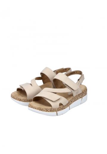 Босоножки на танкетке