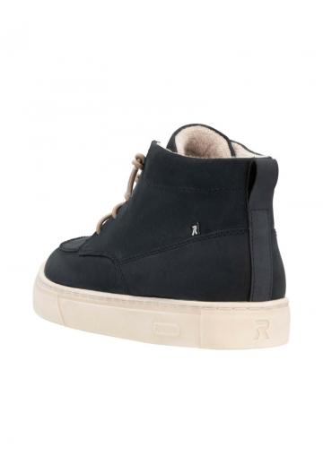 Зимние ботинки