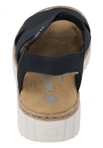 Босоножки на танкетке