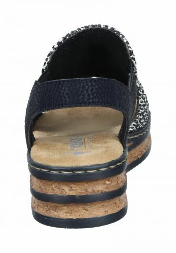 Босоножки на танкетке