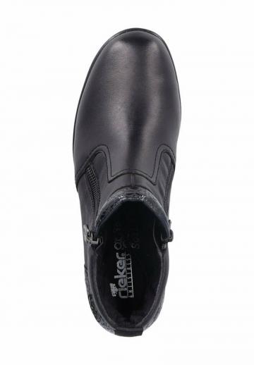 Сапожки на танкетке