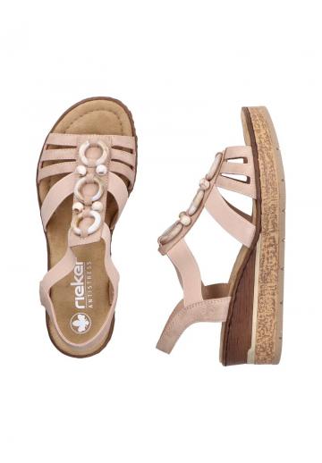 Босоножки на танкетке