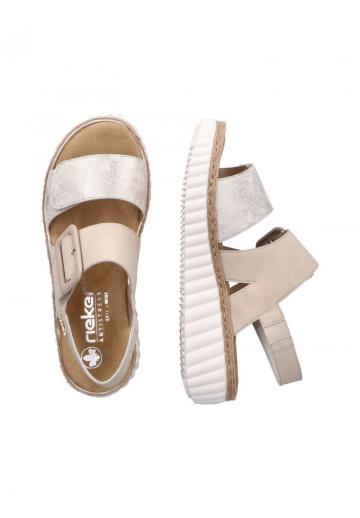 Босоножки на танкетке