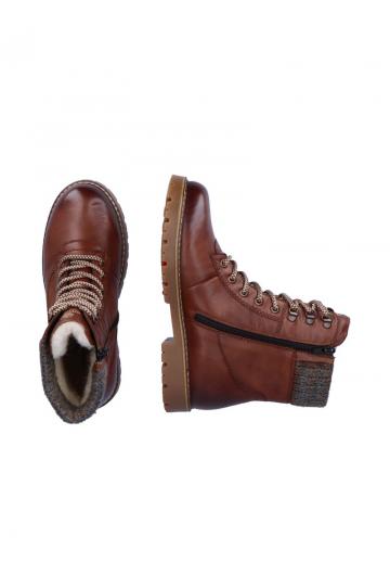 Ботинки на шнуровке